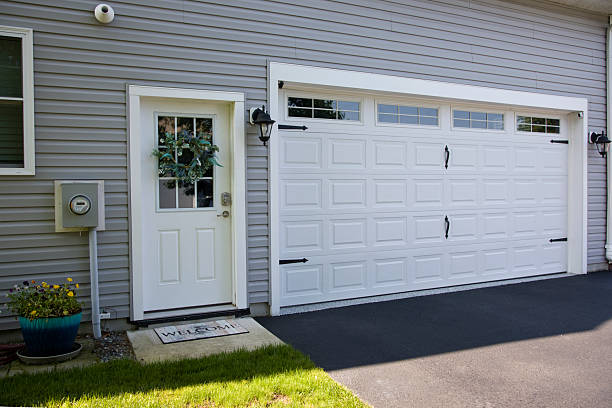 24/7 Emergency Garage Door Panel Replacement experts in Siler City, NC